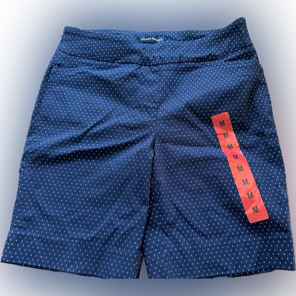 Hillary Radley Pull On Bermuda Short Navy and Off White Size M NWT